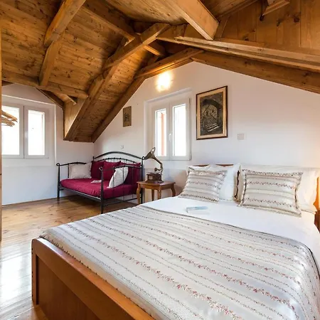 בית הארחה Mirula ספליט