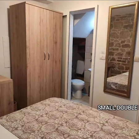 בית הארחה Mirula ספליט