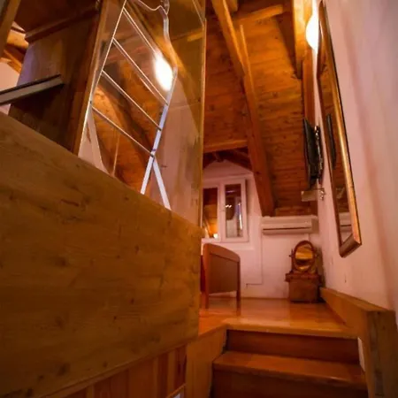 Mirula בית הארחה ספליט