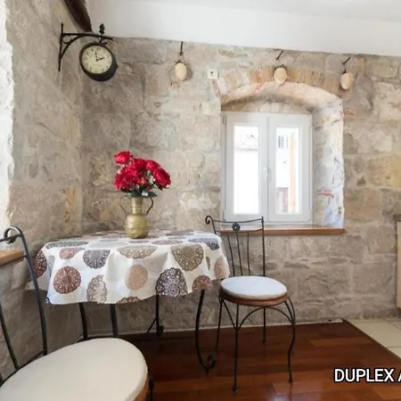 בית הארחה Mirula ספליט